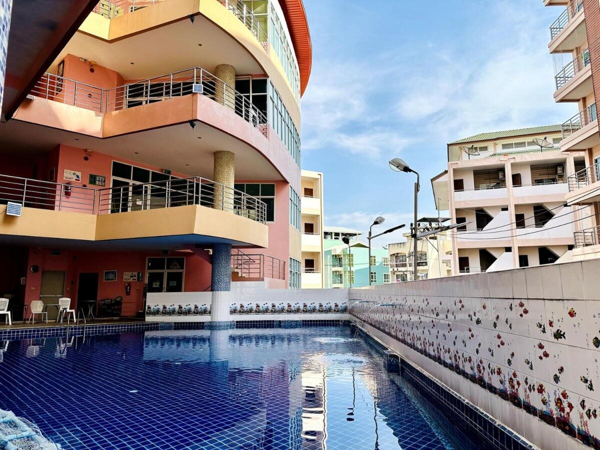 Wisdom Burg Bangsaen, Pool, Gym Aparthotel Ban Rong Khoei ภายนอก รูปภาพ