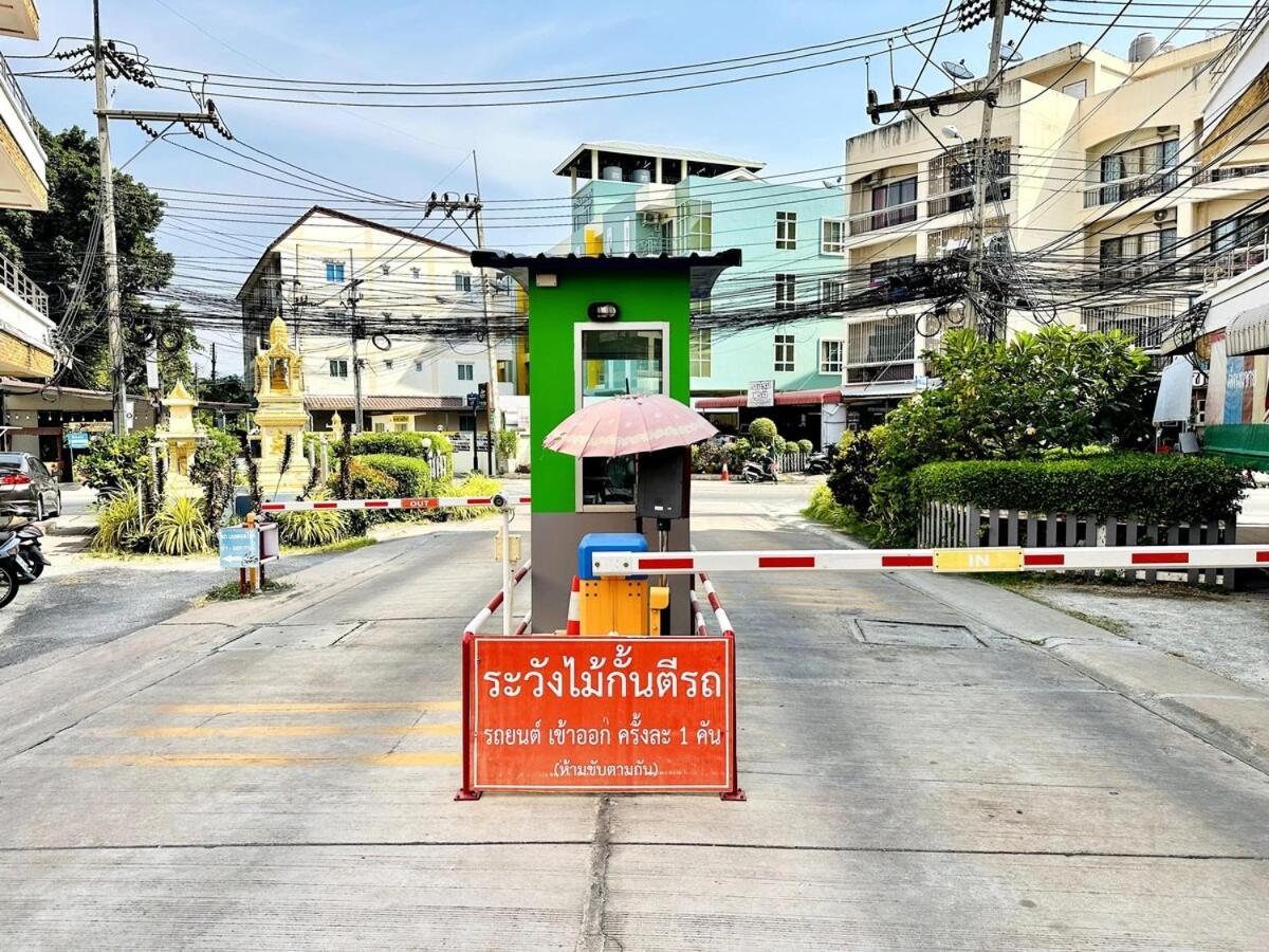 Wisdom Burg Bangsaen, Pool, Gym Aparthotel Ban Rong Khoei ภายนอก รูปภาพ
