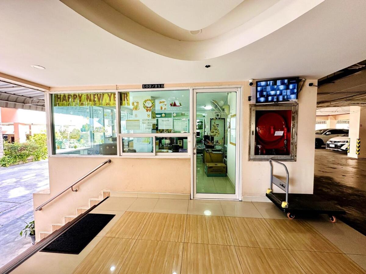 Wisdom Burg Bangsaen, Pool, Gym Aparthotel Ban Rong Khoei ภายนอก รูปภาพ
